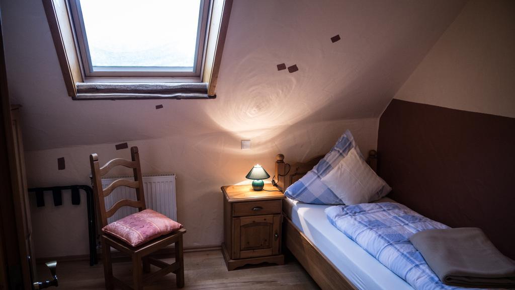 Pension Zur Scheune Lind Chambre photo